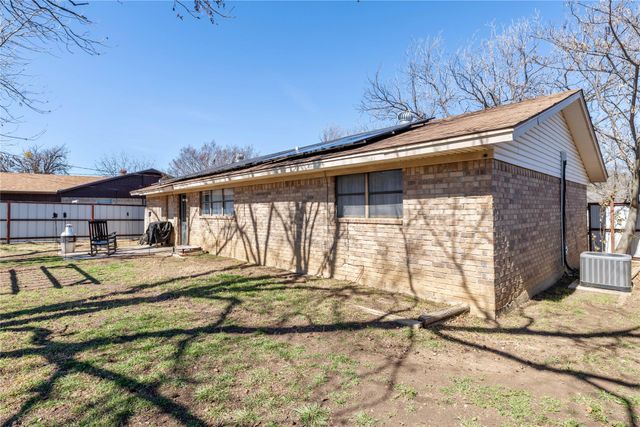 4414 Mimosa Drive, Brownwood, TX 76801