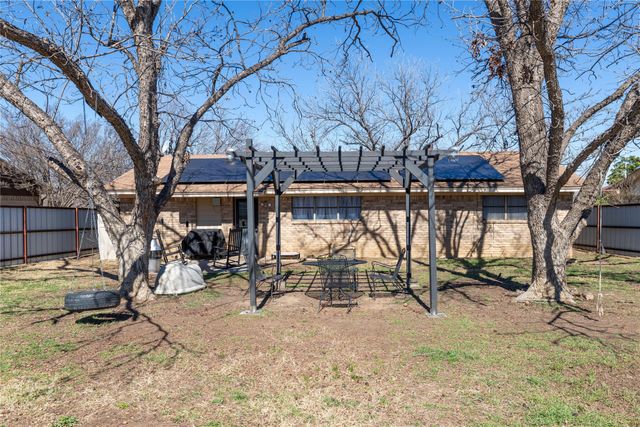 4414 Mimosa Drive, Brownwood, TX 76801