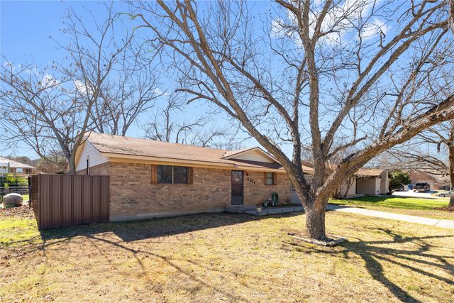 4414 Mimosa Drive, Brownwood, TX 76801