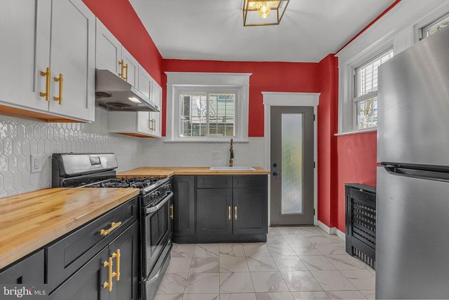 1815 S CARLISLE ST, Philadelphia, PA 19145