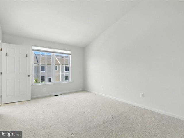 42896 PAMPLIN TER, Chantilly, VA 20152