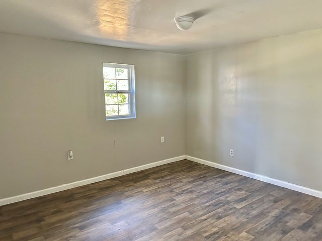 3672 Bains Rd, Hillsboro, TN 37342