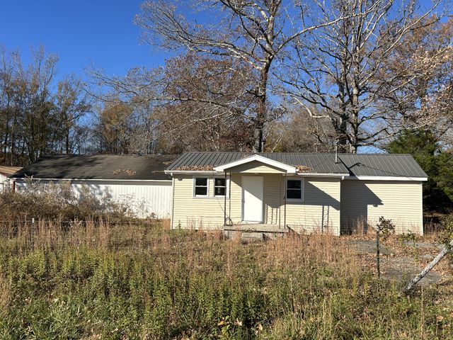 3672 Bains Rd, Hillsboro, TN 37342