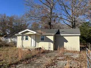 3672 Bains Rd, Hillsboro, TN 37342
