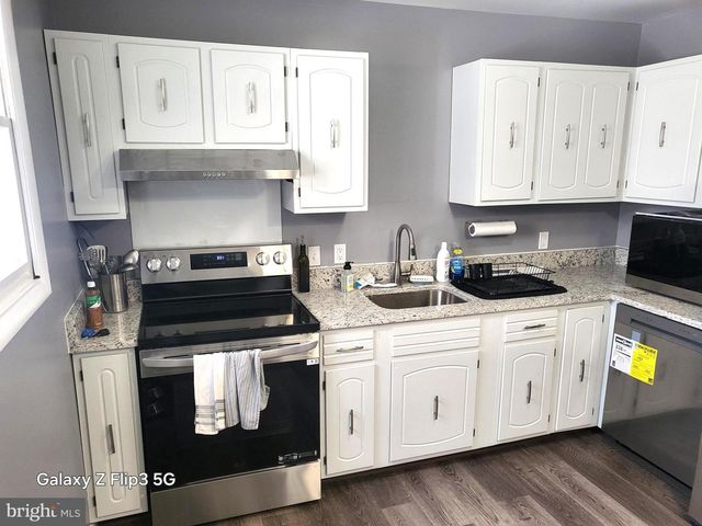 7037 DOVER AVE, North Beach, MD 20714