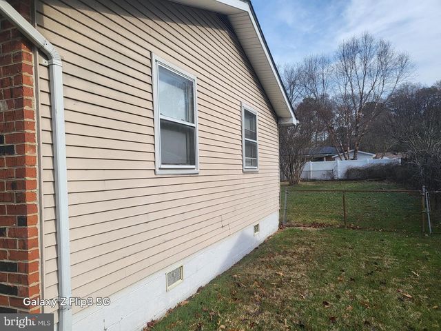 7037 DOVER AVE, North Beach, MD 20714