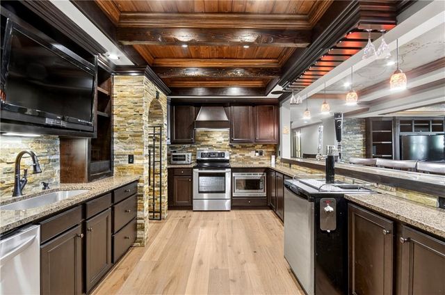 350 Stanyan Place, Alpharetta, GA 30022