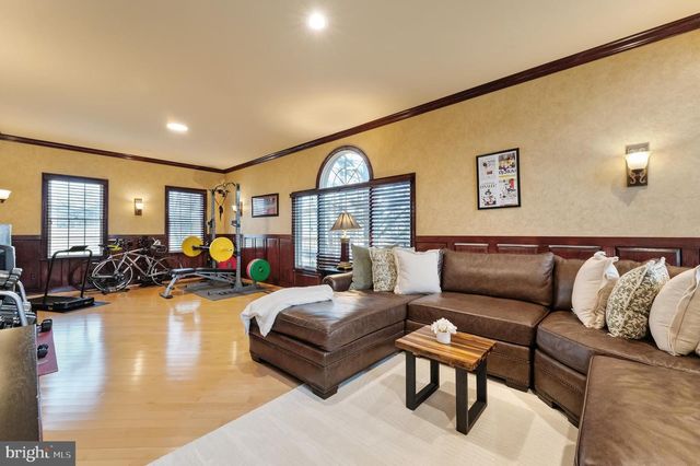 19770 WILLOWDALE PL, Ashburn, VA 20147