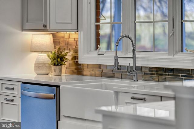 19770 WILLOWDALE PL, Ashburn, VA 20147