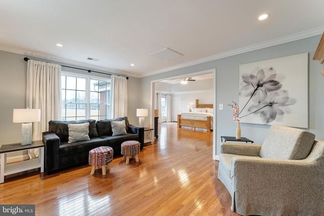 19770 WILLOWDALE PL, Ashburn, VA 20147