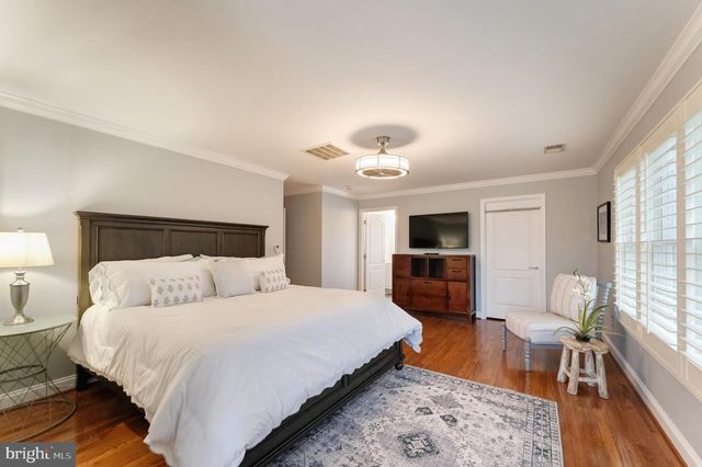 19770 WILLOWDALE PL, Ashburn, VA 20147