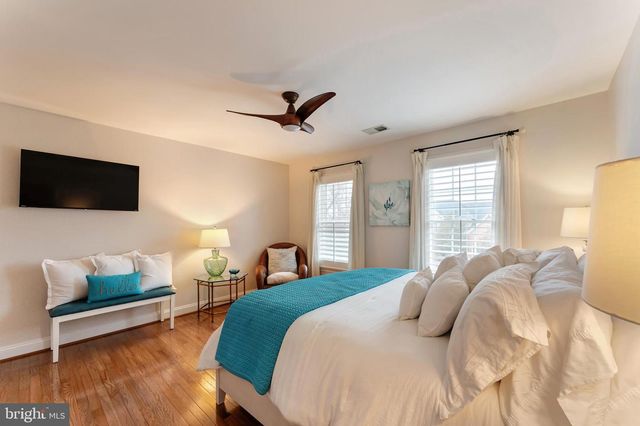 19770 WILLOWDALE PL, Ashburn, VA 20147