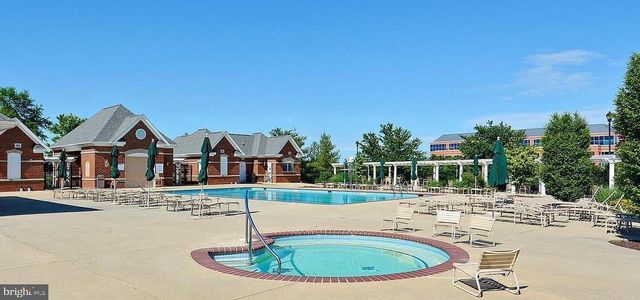 19770 WILLOWDALE PL, Ashburn, VA 20147