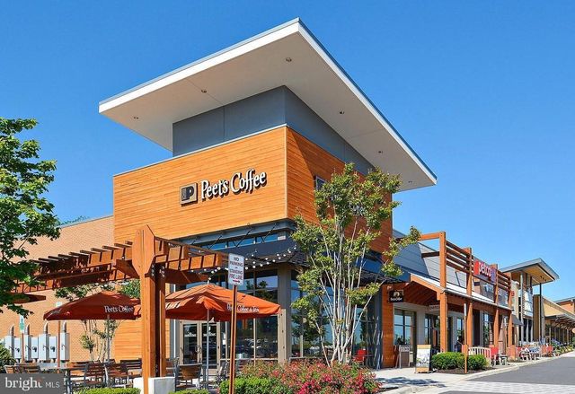 19770 WILLOWDALE PL, Ashburn, VA 20147