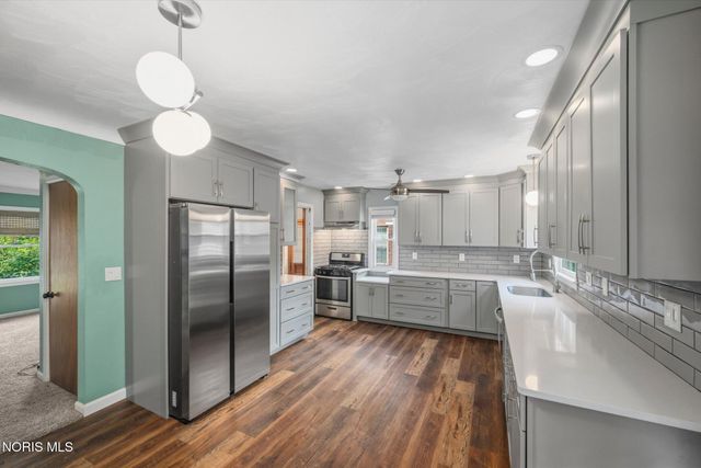 2436 Goddard Road, Toledo, OH 43606