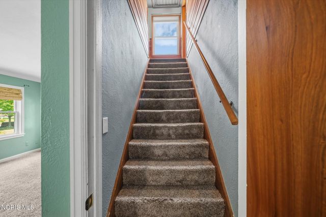 2436 Goddard Road, Toledo, OH 43606