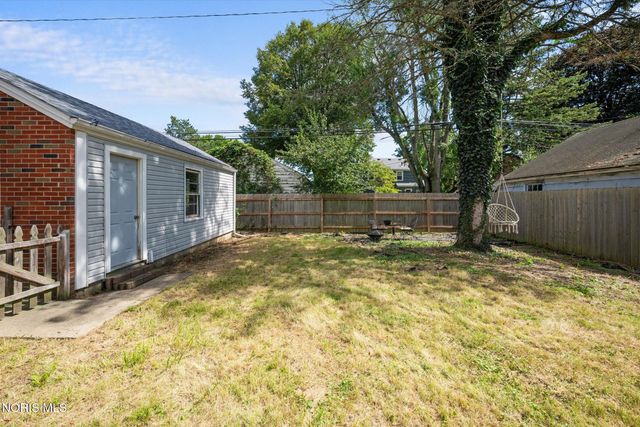 2436 Goddard Road, Toledo, OH 43606