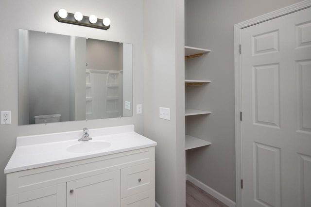 3314 W Alvina AVENUE, Greenfield, WI 53221