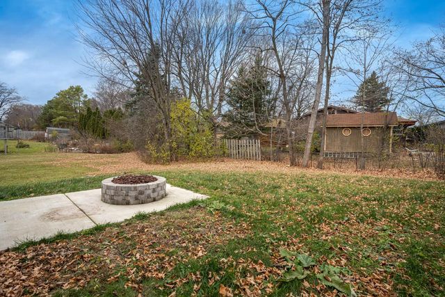 3314 W Alvina AVENUE, Greenfield, WI 53221