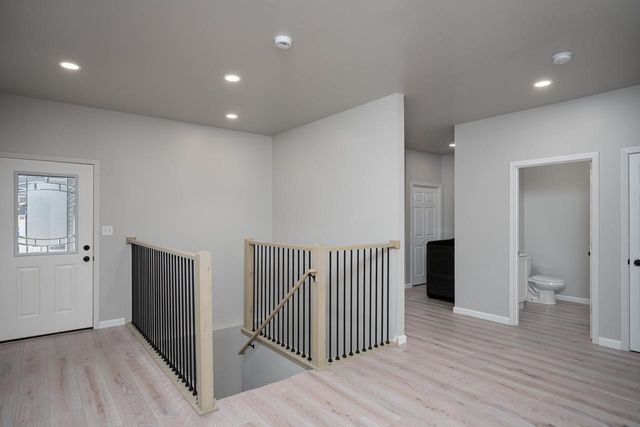 3314 W Alvina AVENUE, Greenfield, WI 53221