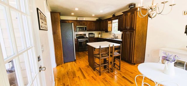 348 South Woods Court, Jasper, GA 30143