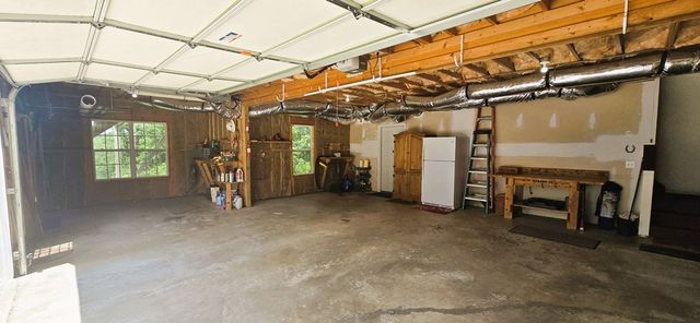 348 South Woods Court, Jasper, GA 30143
