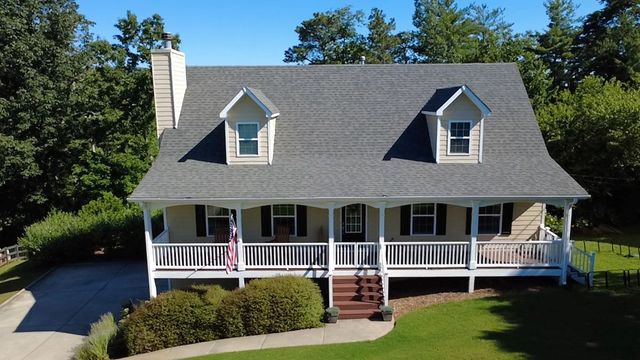 348 South Woods Court, Jasper, GA 30143