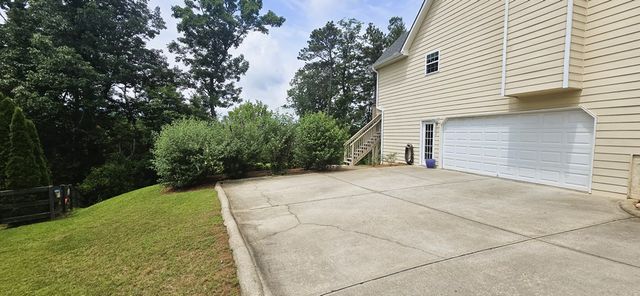 348 South Woods Court, Jasper, GA 30143