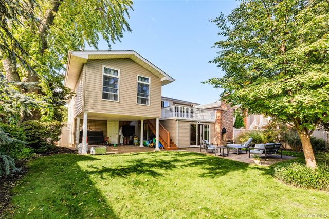 2928 Charlotte Drive, Merrick, NY 11566