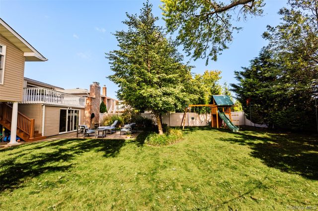 2928 Charlotte Drive, Merrick, NY 11566