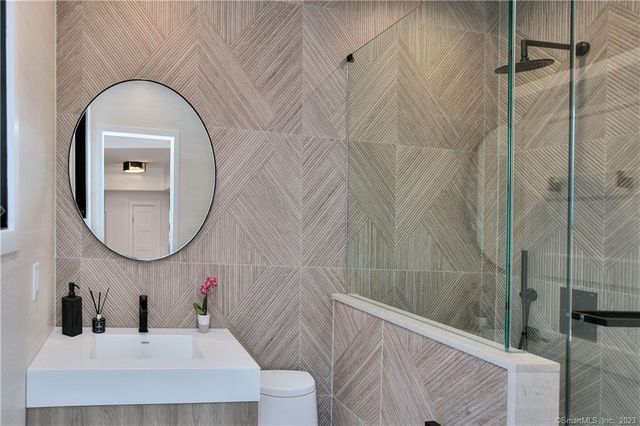 18 Danbury Avenue, Westport, CT 06880