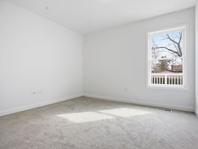 205 Fremont Avenue, Romeoville, IL 60446