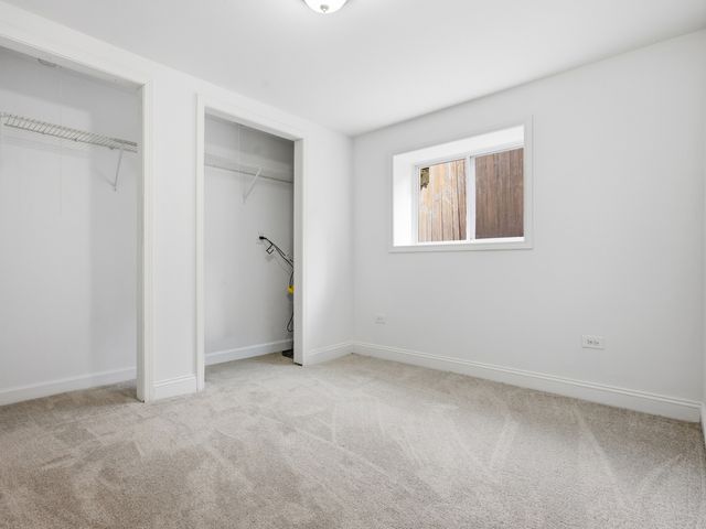 205 Fremont Avenue, Romeoville, IL 60446