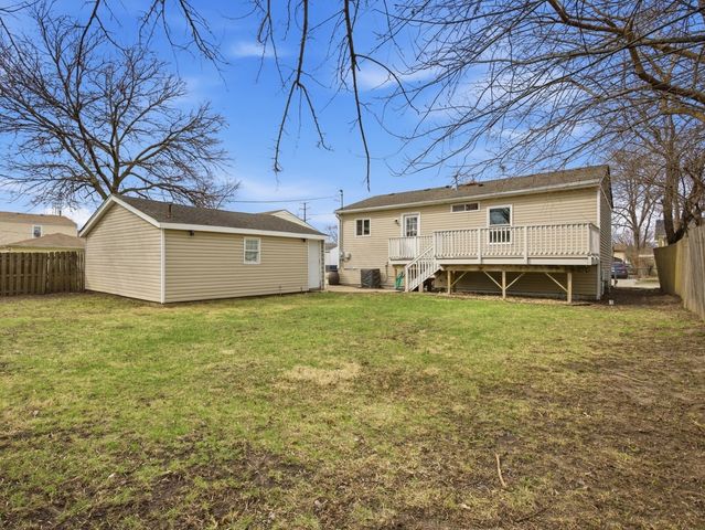 205 Fremont Avenue, Romeoville, IL 60446