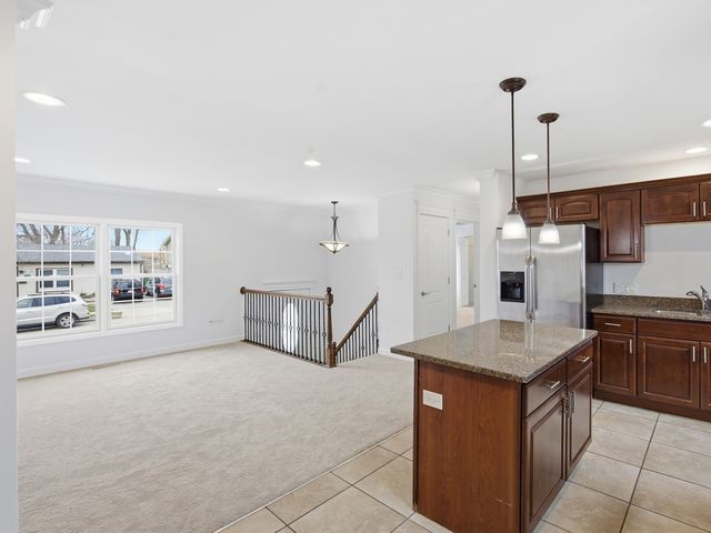 205 Fremont Avenue, Romeoville, IL 60446