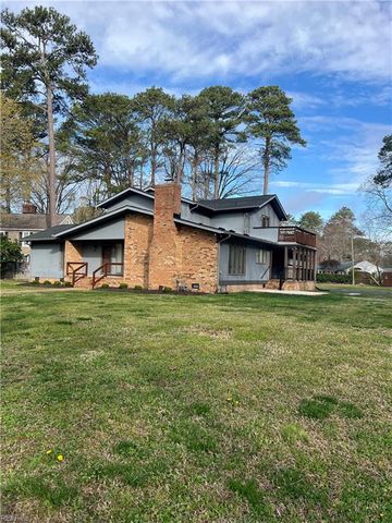 8 Butler PL, Newport News, VA 23606