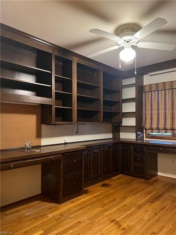 8 Butler PL, Newport News, VA 23606
