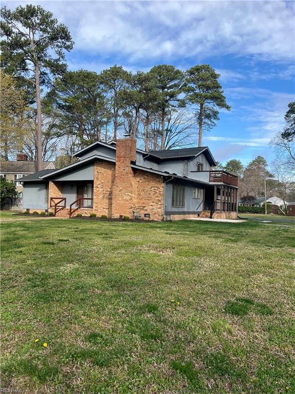 8 Butler PL, Newport News, VA 23606