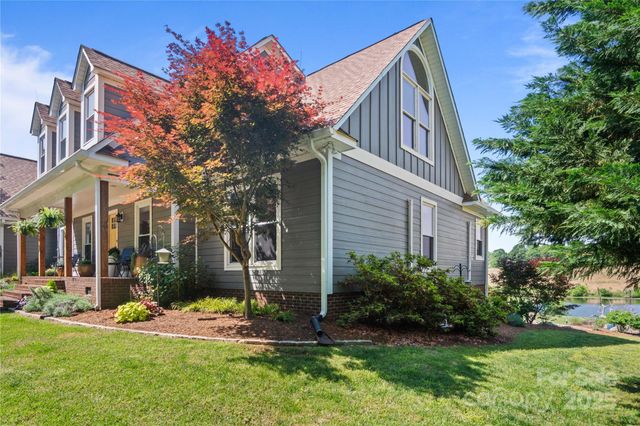 270 Watkins Road, Campobello, SC 29322