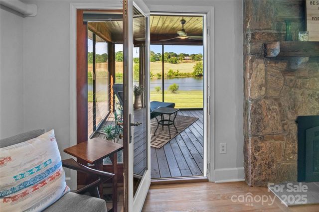 270 Watkins Road, Campobello, SC 29322