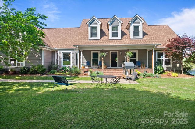 270 Watkins Road, Campobello, SC 29322