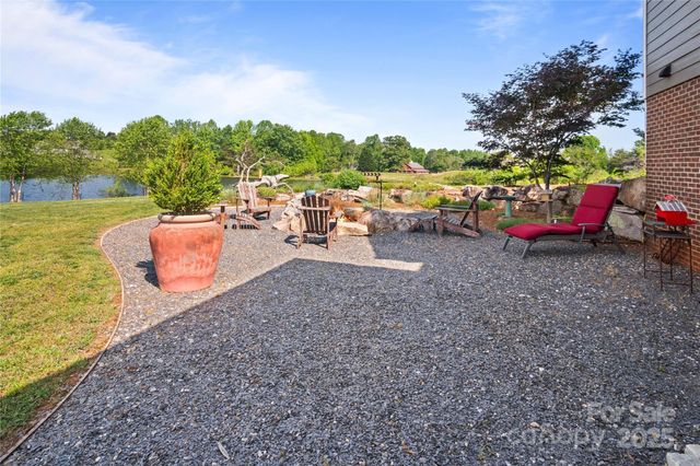 270 Watkins Road, Campobello, SC 29322