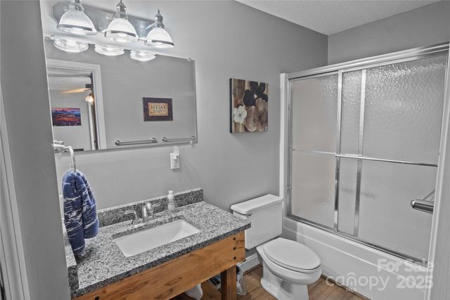 270 Watkins Road, Campobello, SC 29322
