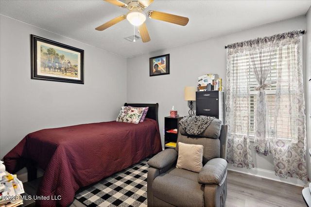 836 Cherry Ridge Drive, Clinton, MS 39056