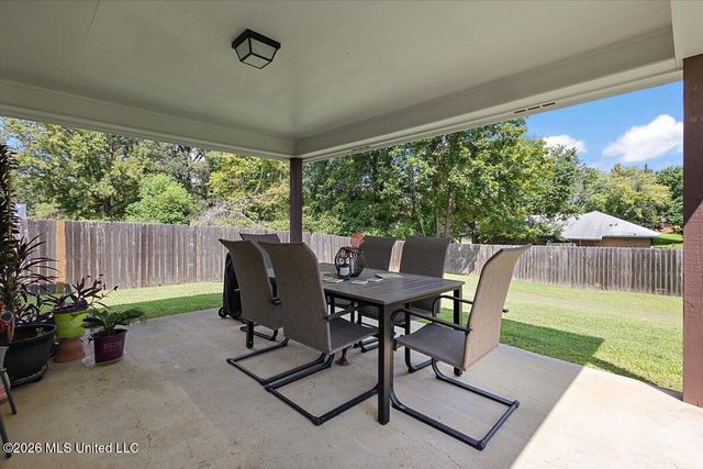 836 Cherry Ridge Drive, Clinton, MS 39056