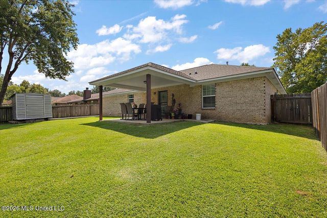 836 Cherry Ridge Drive, Clinton, MS 39056