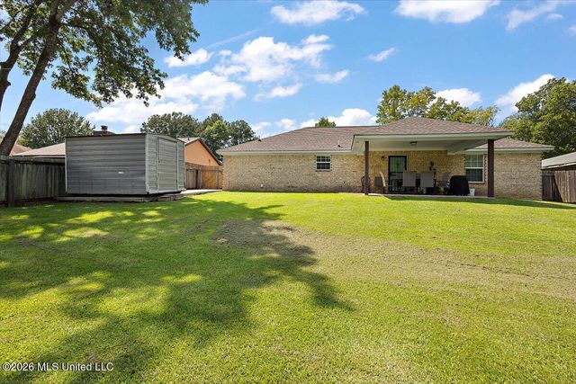 836 Cherry Ridge Drive, Clinton, MS 39056
