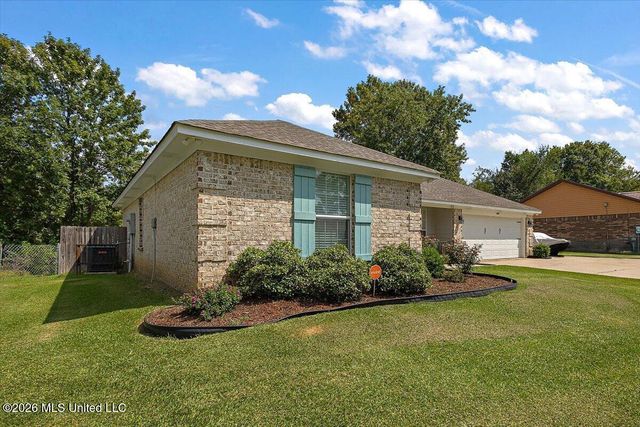 836 Cherry Ridge Drive, Clinton, MS 39056