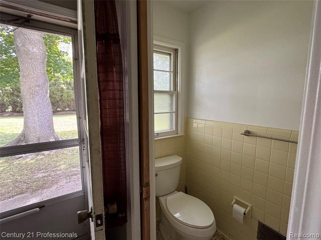 16950 Kinloch, Redford, MI 48240