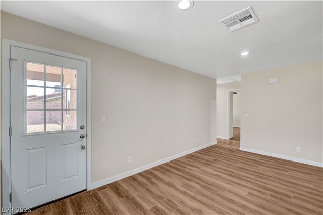 6841 Calella Drive, Las Vegas, NV 89103